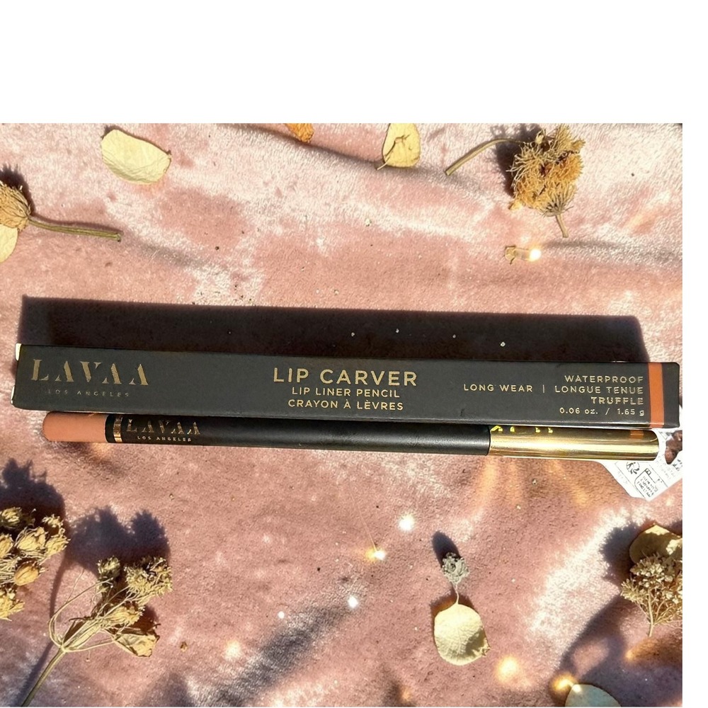 Lavaa - Lip Carver Lip Liner - Shade "Truffle" - NEW!
